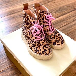 Girls Leopard Boots Sz 8